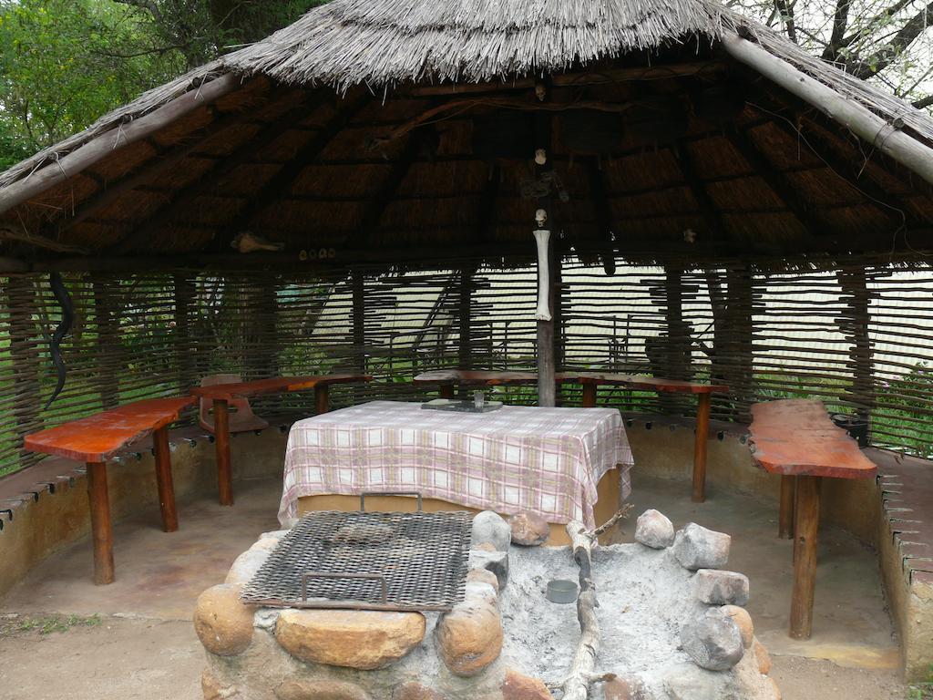 Amanzimlotzi Riverside Bush Camp Hoedspruit Esterno foto