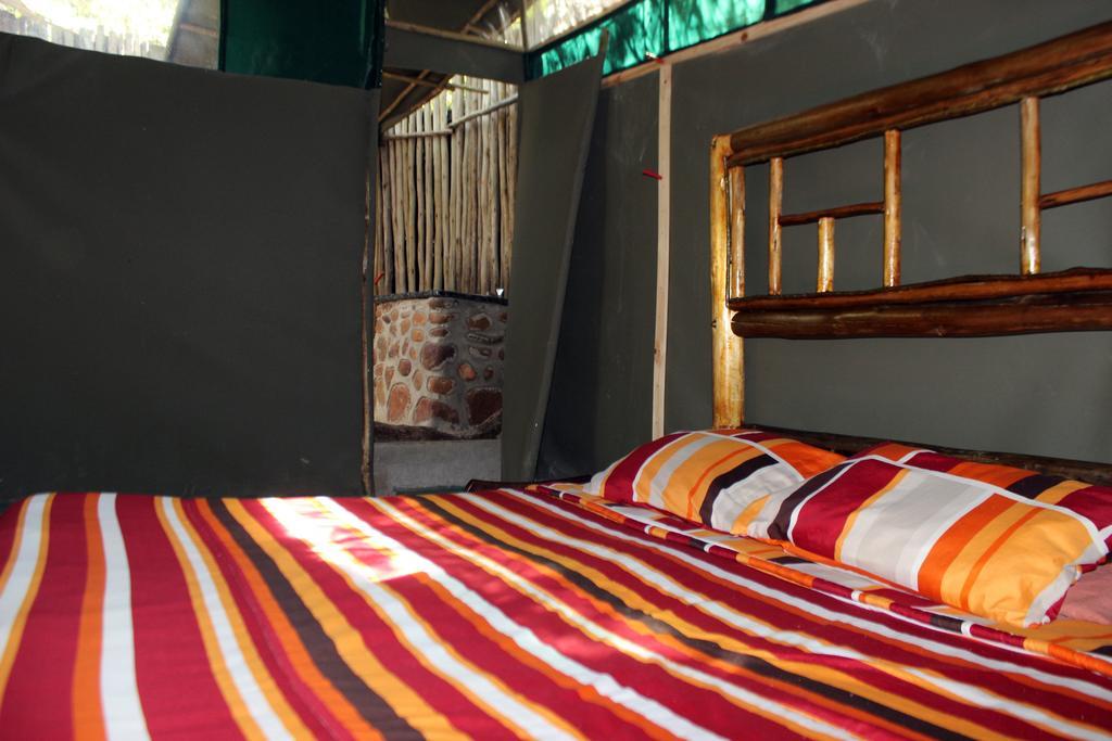 Amanzimlotzi Riverside Bush Camp Hoedspruit Esterno foto